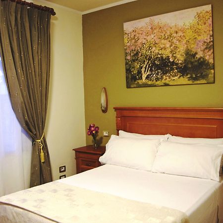 Hotel Millenium Tirana Chambre photo