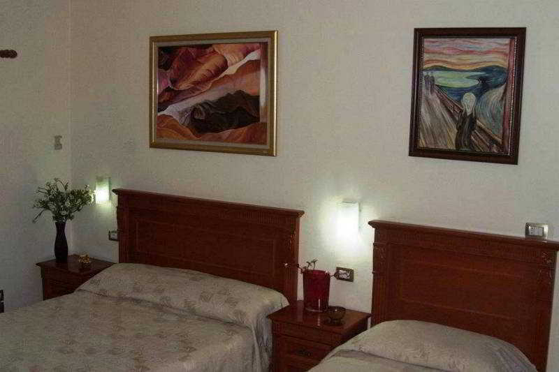 Hotel Millenium Tirana Extérieur photo
