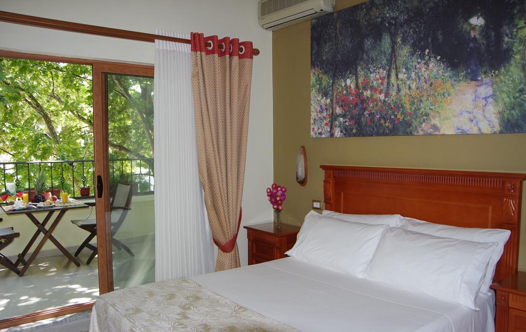 Hotel Millenium Tirana Extérieur photo