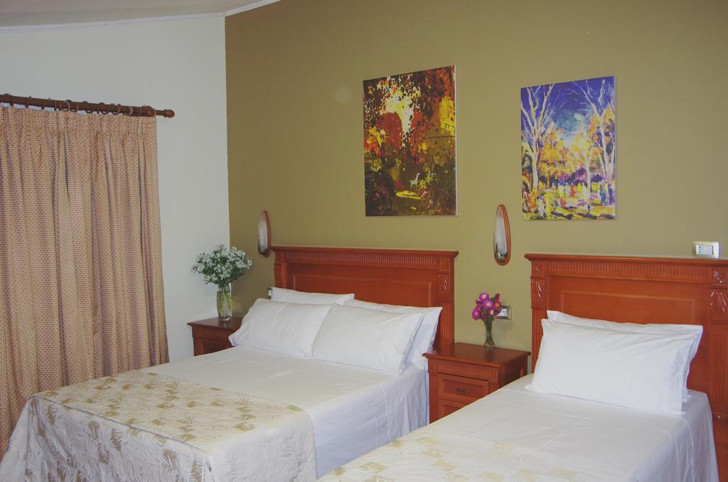 Hotel Millenium Tirana Chambre photo