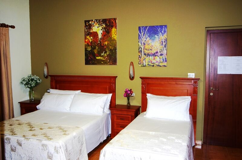 Hotel Millenium Tirana Extérieur photo